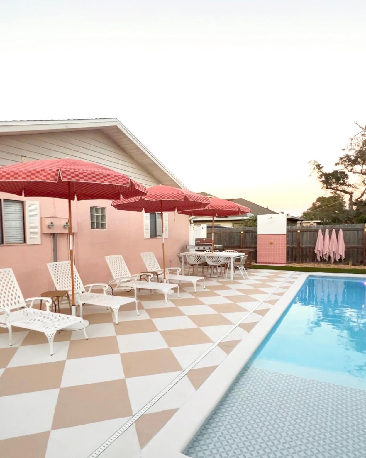 קייפ קנוורל Luxury Villa 3 Blocks From The Beach With A Pool, Fire Pit And Outdoor Oasis מראה חיצוני תמונה